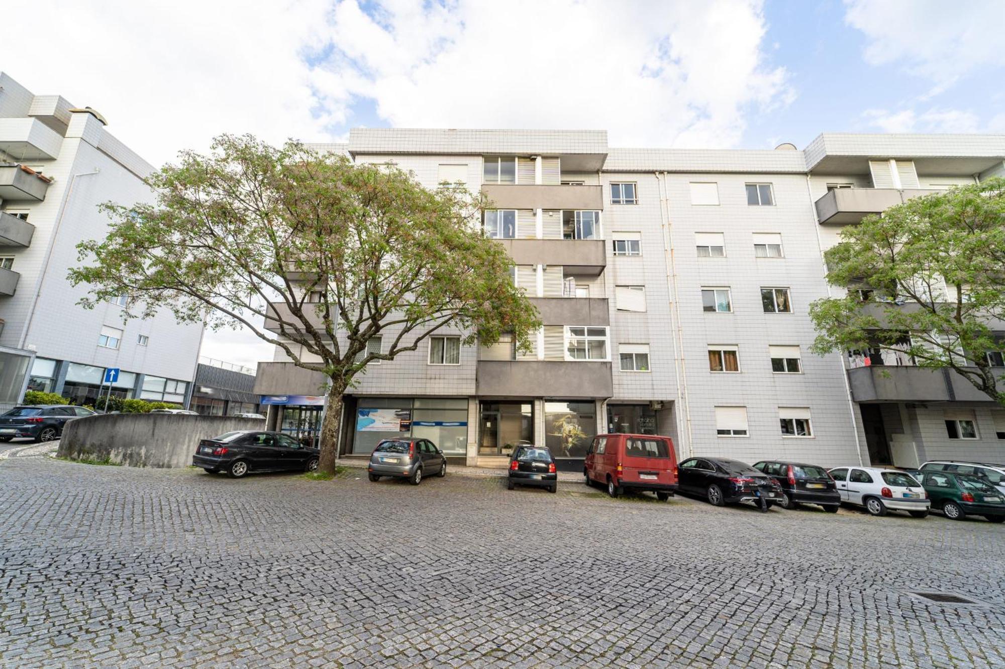Flat Armada II - Apartamento T5 Junto Ao Bragaparque Exterior photo